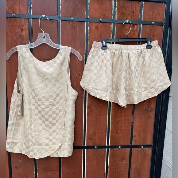 Lunya Checkered Tan Pajama Set - Picture 5 of 6